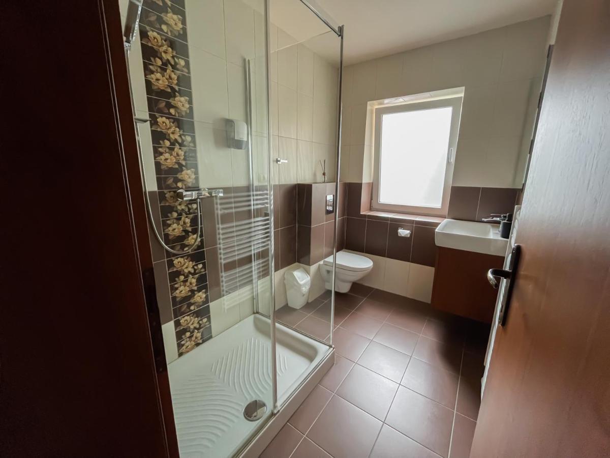 Penzion Benedikti Prievidza Extérieur photo